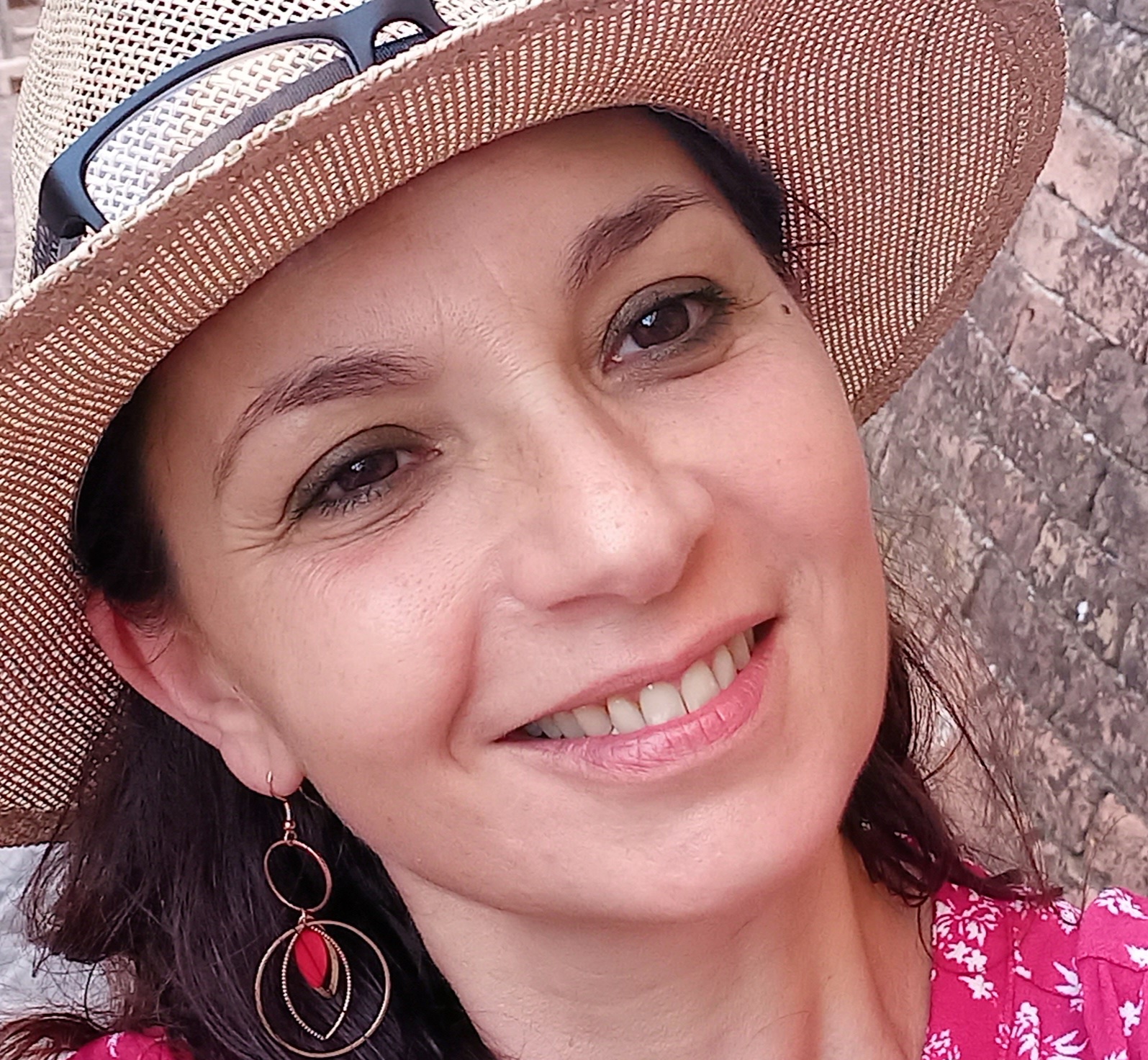 Photo profil Femme qui se sent libre dans la nature